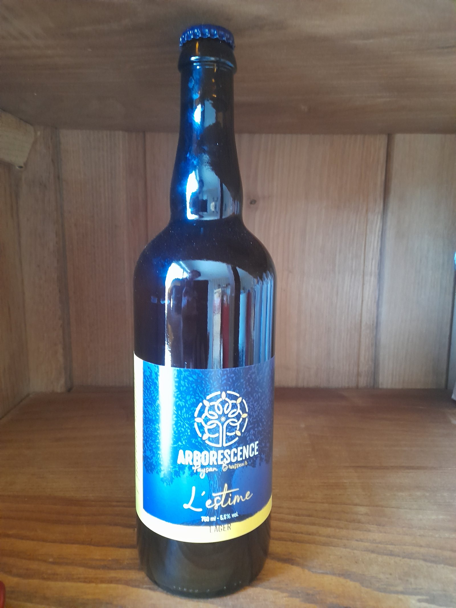 BOISSON - Bière "L'estime" Blonde type lager - 75 cl - 5.5 % vol. d'alcool